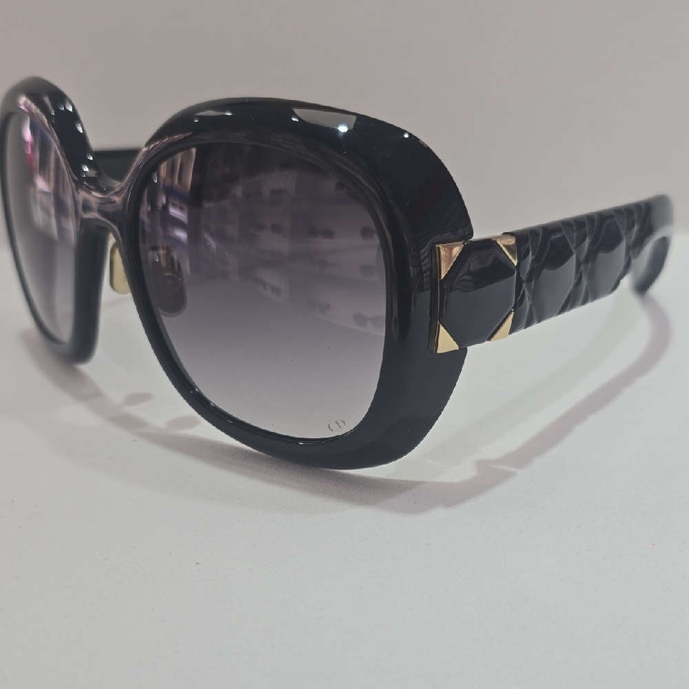 CHRISTIAN DIOR Elegant Black Sunglasses with Gold Accents
